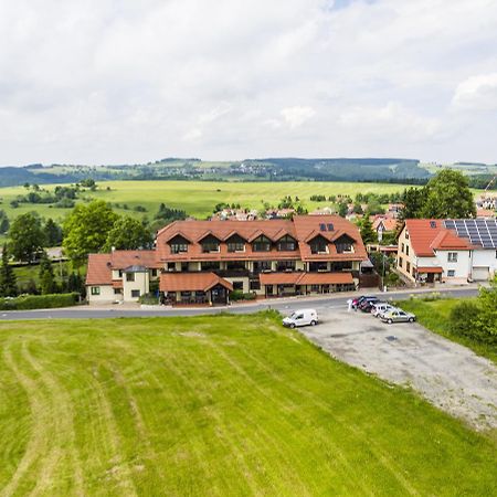 Berggasthof & Hotel Kranich, Hinterrod Eisfeld 외부 사진