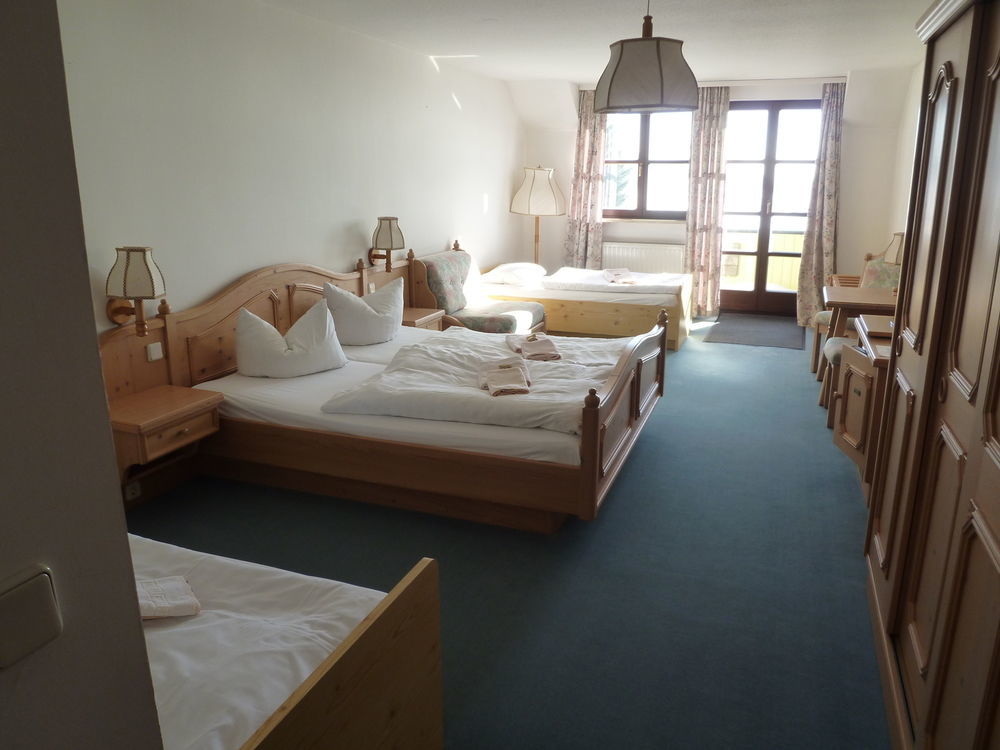 Berggasthof & Hotel Kranich, Hinterrod Eisfeld 외부 사진